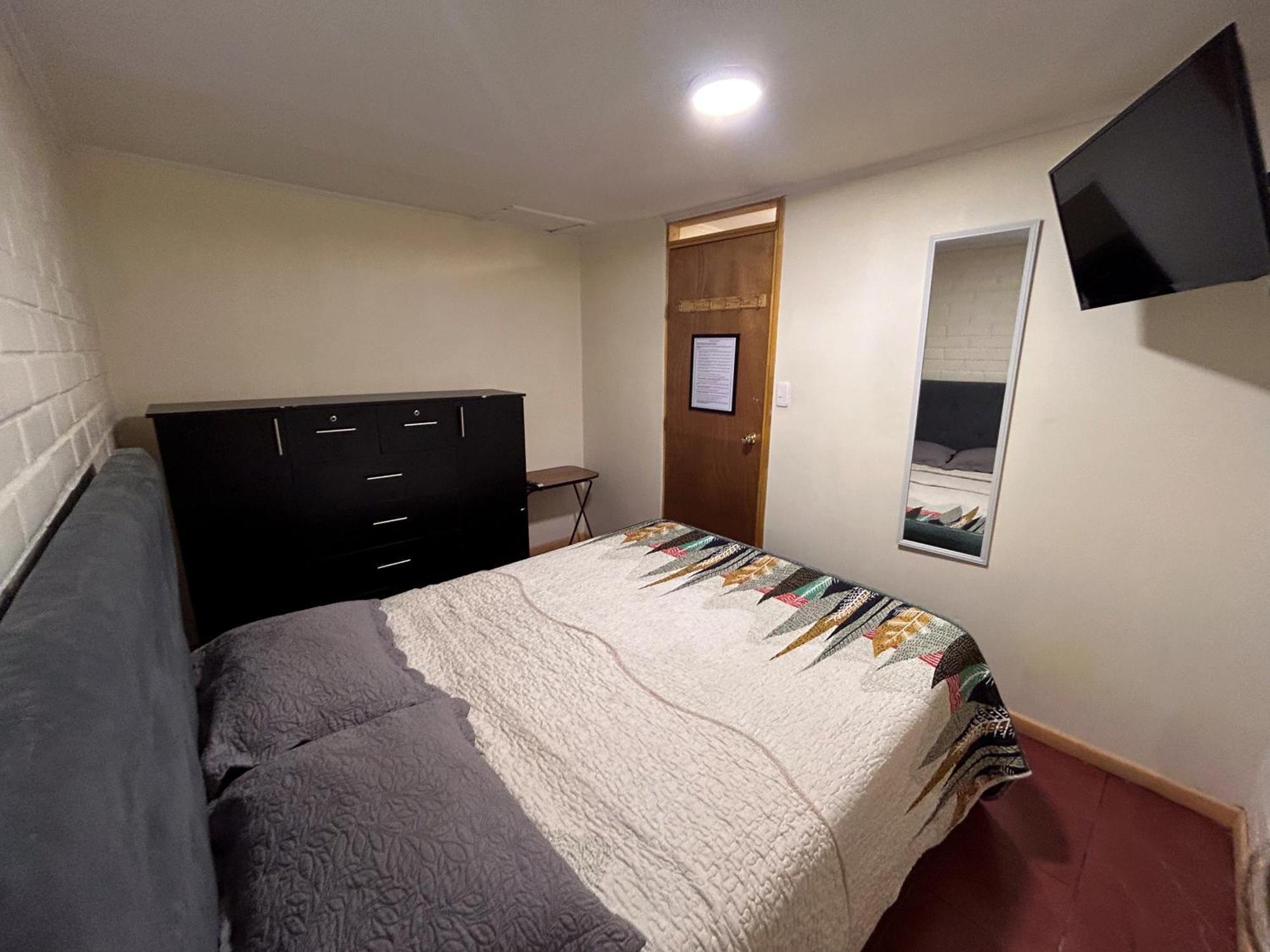 Hostal Chez Humbert *